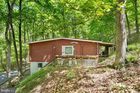 Exterior - 513 Straton, Basye, VA 22810 photo 8 of 11