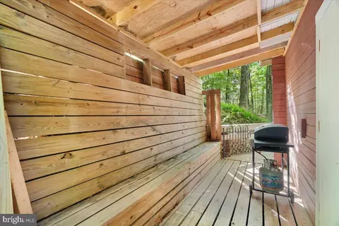 Exterior - 513 Straton, Basye, VA 22810 photo 3 of 11