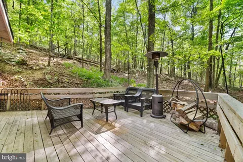 Exterior - 513 Straton, Basye, VA 22810 photo 5 of 11
