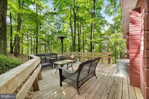 Exterior - 513 Straton, Basye, VA 22810 photo 4 of 11