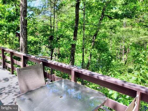 Exterior - 159 Richmon Rd, Basye, VA 22810 photo 2 of 3