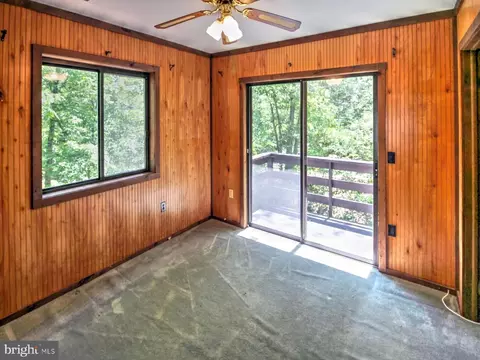 Bedroom - 159 Richmon Rd, Basye, VA 22810 photo 2 of 5