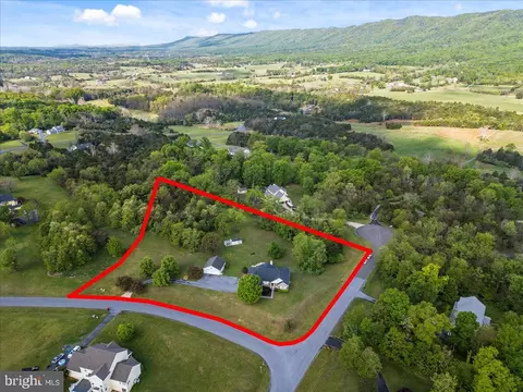 30 Savannah Dr, Strasburg, VA 22657