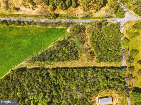 Polk Road, Edinburg, VA 22824