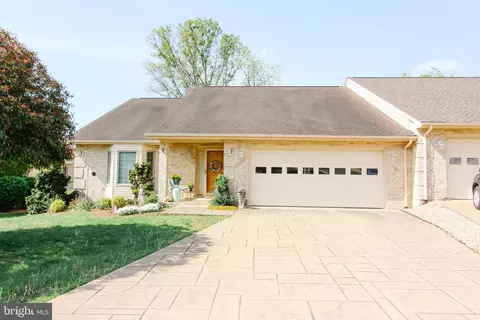 609 Kestrel Ct, Woodstock, VA 22664