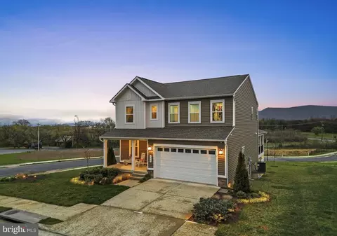 105 Cedar Spring Dr, Strasburg, VA 22657