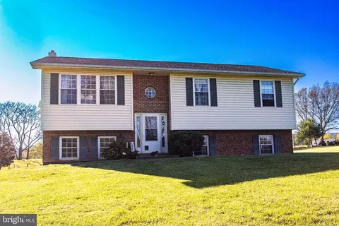2715 Swartz Rd, Woodstock, VA 22664