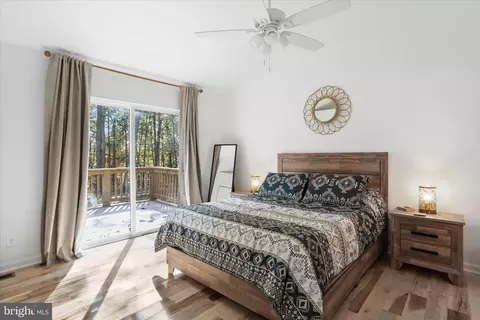 Bedroom - 598 Crab Apple Rd, Mount Jackson, VA 22842 photo 4 of 6