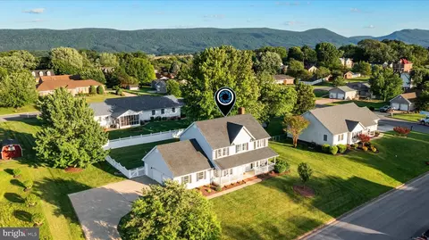 418 Kern St, Woodstock, VA 22664