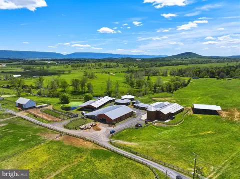 137 Brady Ln # -A, Mount Jackson, VA 22842