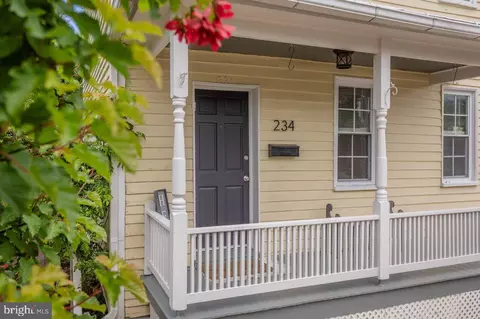 234 N Main St, Woodstock, VA 22664
