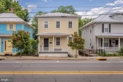 234 N Main St, Woodstock, VA 22664
