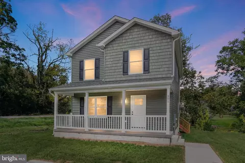 201 E Locust St, Woodstock, VA 22664
