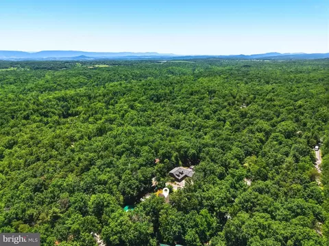 View/Area - 671 Willow Ln, Mount Jackson, VA 22842 photo 4 of 5