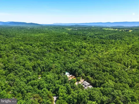 View/Area - 671 Willow Ln, Mount Jackson, VA 22842 photo 3 of 5