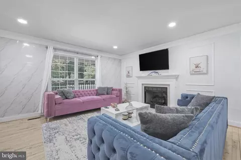 Entry Way - 671 Willow Ln, Mount Jackson, VA 22842 photo 1 of 8