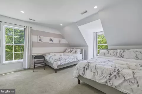 Bedroom - 671 Willow Ln, Mount Jackson, VA 22842 photo 4 of 9