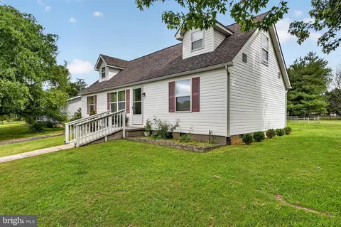 Exterior - 5821 Robin St, Mount Jackson, VA 22842 photo 2 of 2