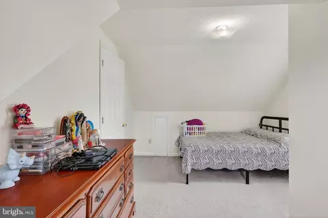 Bedroom - 5821 Robin St, Mount Jackson, VA 22842 photo 4 of 4