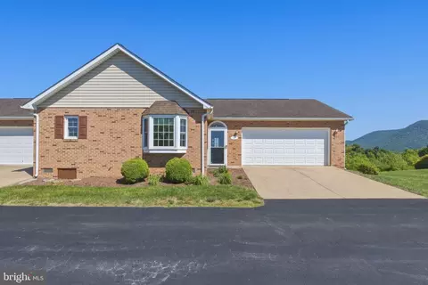 47 B-5 Logan Cir, Strasburg, VA 22657
