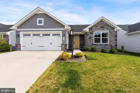 111 Courtyard Ter, New Market, VA 22844