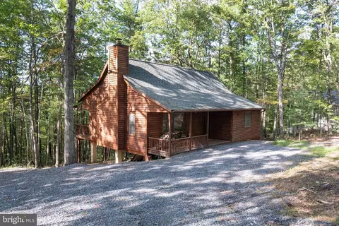 206 Dale, Basye, VA 22810