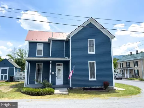 285 S Massanutten St, Strasburg, VA 22657