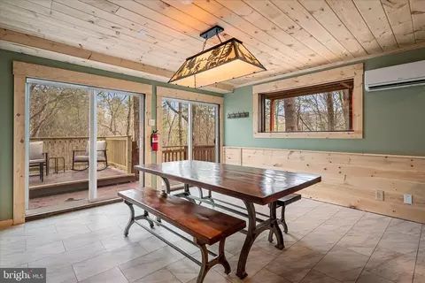 Dining - 116 Palmer Rd, Basye, VA 22810 photo 2 of 3