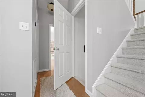 Entry Way - 226 Early Dr, Basye, VA 22810 photo 6 of 6
