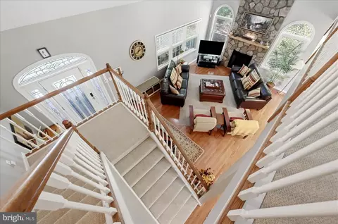 Entry Way - 226 Early Dr, Basye, VA 22810 photo 4 of 6
