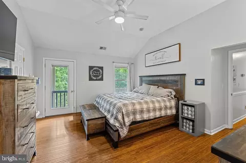 Bedroom - 88 Pin Oak, Mount Jackson, VA 22842 photo 2 of 7