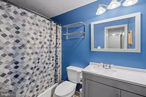 Bath - 88 Pin Oak, Mount Jackson, VA 22842 photo 6 of 8