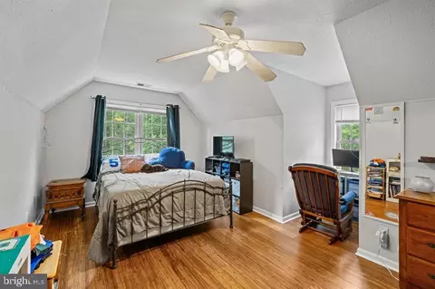 Bedroom - 88 Pin Oak, Mount Jackson, VA 22842 photo 3 of 7