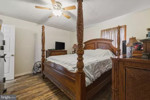 Bedroom - 272 Willow Ln, Mount Jackson, VA 22842 photo 1 of 5