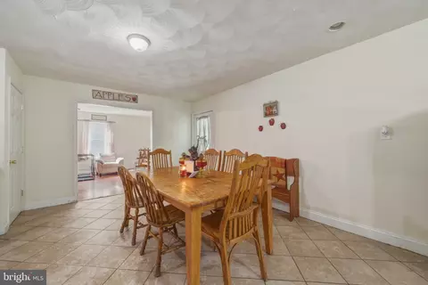 Dining - 272 Willow Ln, Mount Jackson, VA 22842 photo 3 of 3