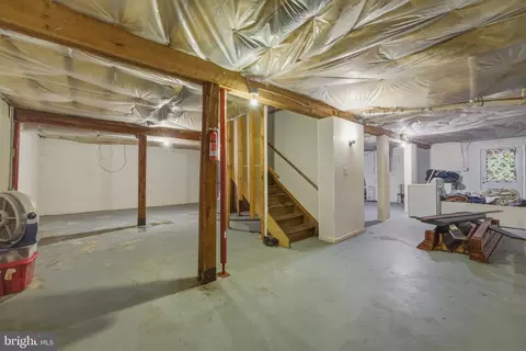Entry Way - 272 Willow Ln, Mount Jackson, VA 22842 photo 4 of 4