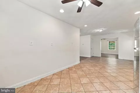 Entry Way - 272 Willow Ln, Mount Jackson, VA 22842 photo 4 of 5