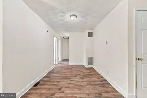 Entry Way - 272 Willow Ln, Mount Jackson, VA 22842 photo 1 of 5