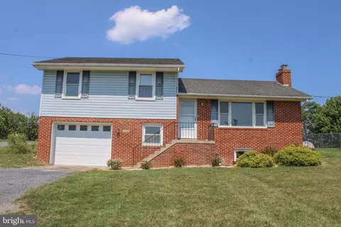 1638 Hahns, Toms Brook, VA 22660