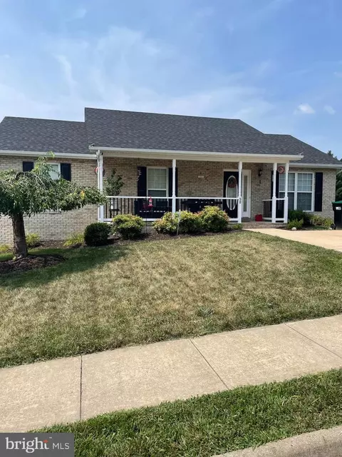 50 Stuart Ct, Strasburg, VA 22657