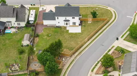 View/Area - 677 Dellinger Dr, Strasburg, VA 22657 photo 10 of 14