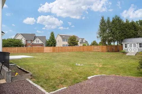 Exterior - 677 Dellinger Dr, Strasburg, VA 22657 photo 11 of 11