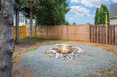 Exterior - 677 Dellinger Dr, Strasburg, VA 22657 photo 10 of 11