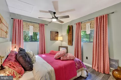 Bedroom - 743 Maple, Mount Jackson, VA 22842 photo 3 of 4