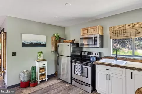 Kitchen - 743 Maple, Mount Jackson, VA 22842 photo 1 of 3