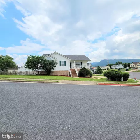 20 Philips Ct, Strasburg, VA 22657