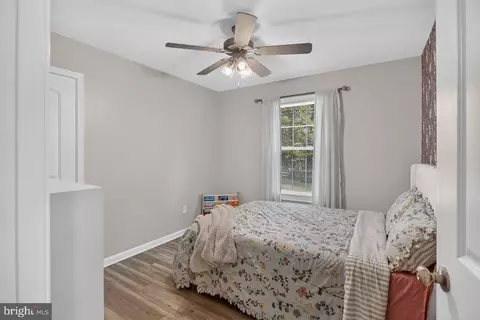 Bedroom - 6127 Moore Ave, Mount Jackson, VA 22842 photo 6 of 7