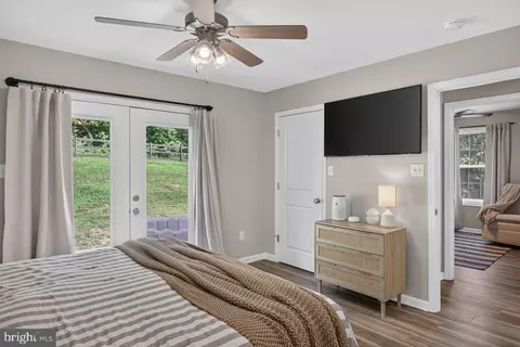 Bedroom - 6127 Moore Ave, Mount Jackson, VA 22842 photo 3 of 7