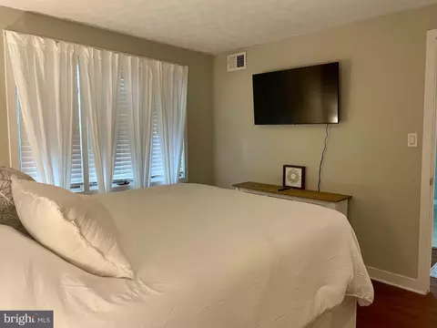 Bedroom - 361 The Hl, Basye, VA 22810 photo 2 of 4