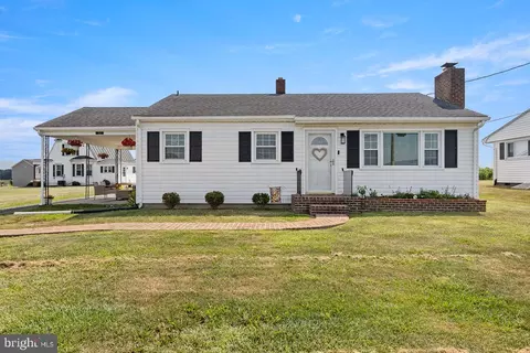 51 Church Rd, Edinburg, VA 22824